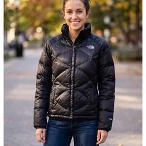 The North Face Women's Black Insulated Diamond-Quilt Puffer Jacket